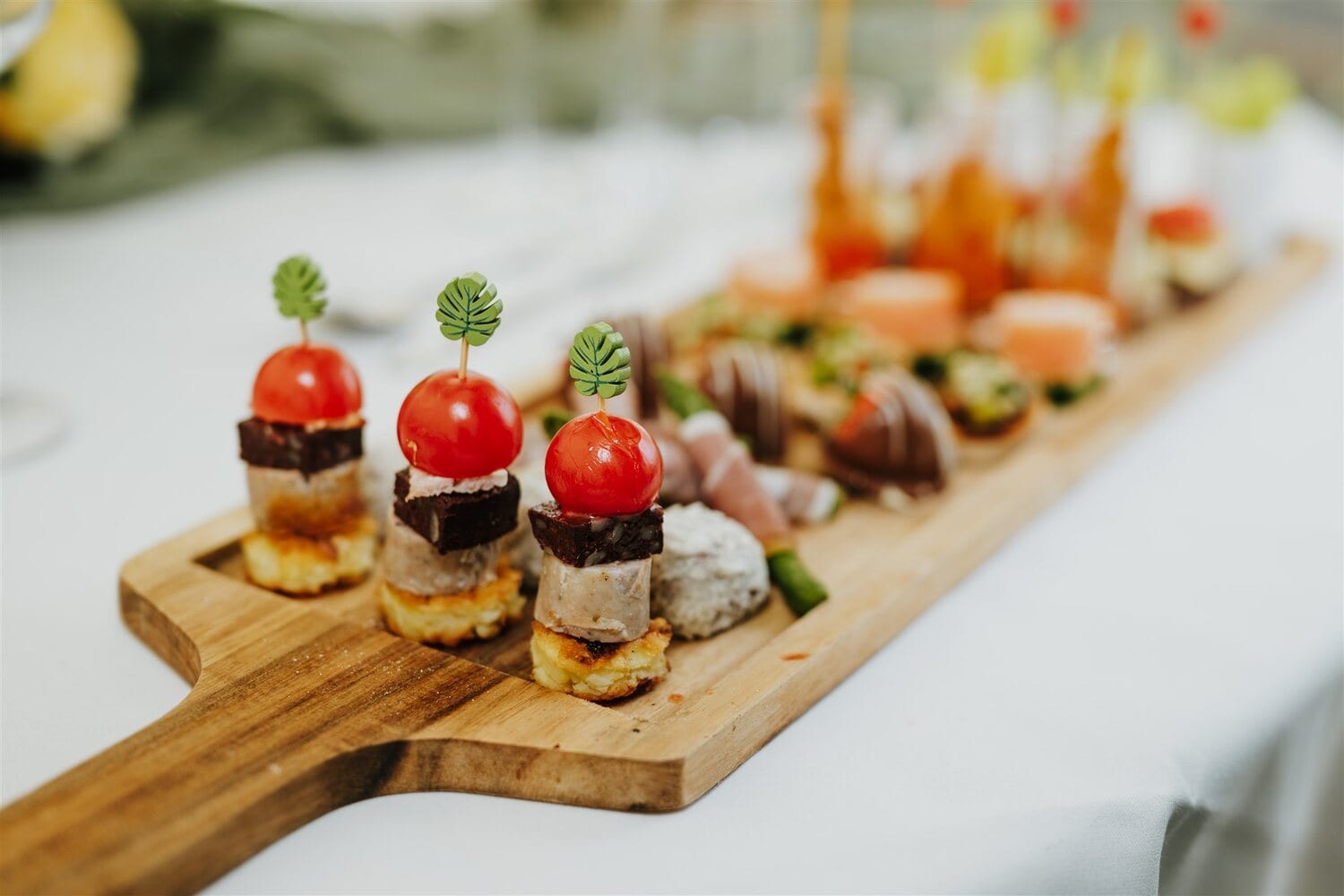 Canapés and gazpacho shots served to guests